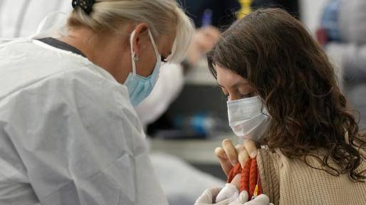 Ισραήλ – Ολοταχώς για την 4η δόση του εμβολίου