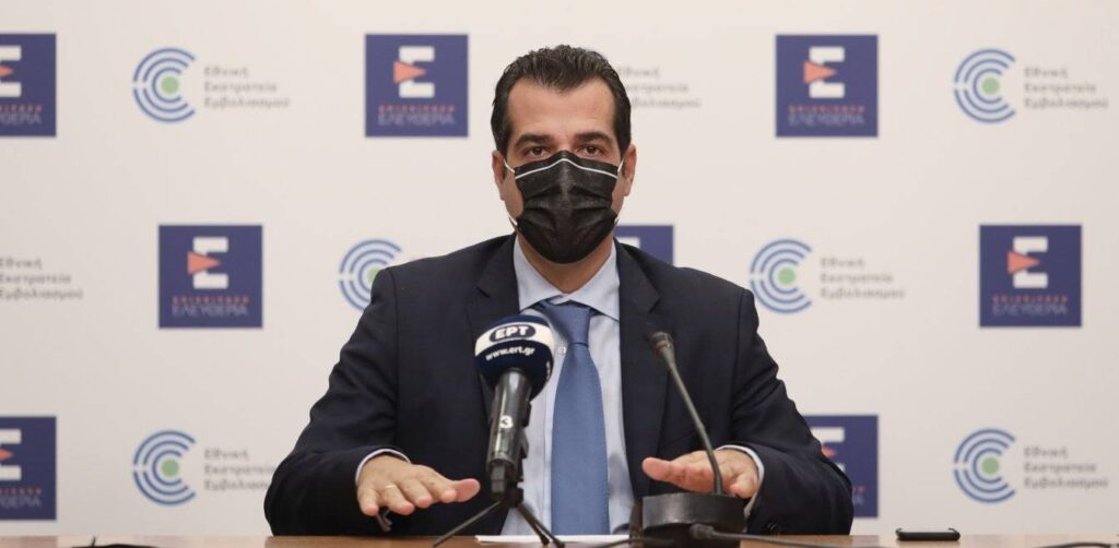 Ανακοινώσεις Πλεύρη – Τα νέα μέτρα για τους ανεμβολίαστους πολίτες – Μόνο με rapid test σε λιανεμπόριο, τράπεζες, μεικτούς χώρους εστίασης