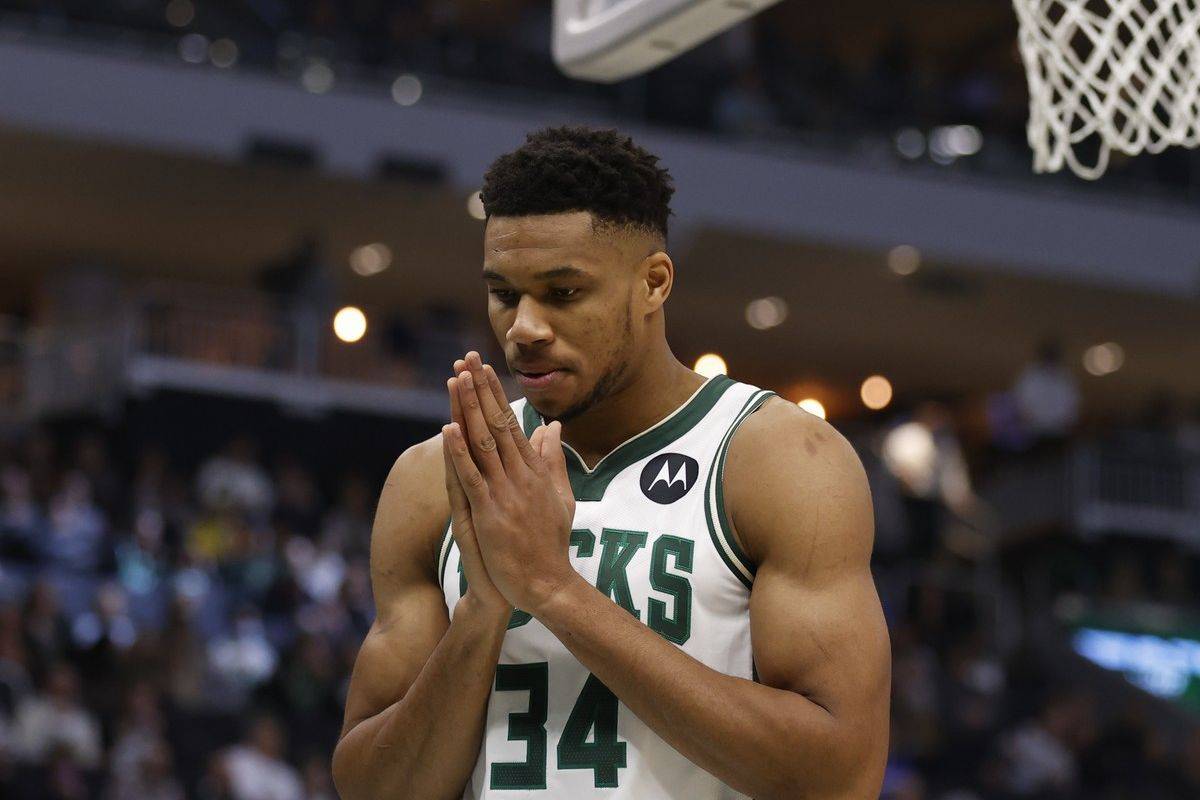 Θετικός στον κορονοϊό ο Γιάννης Αντετοκούμπο