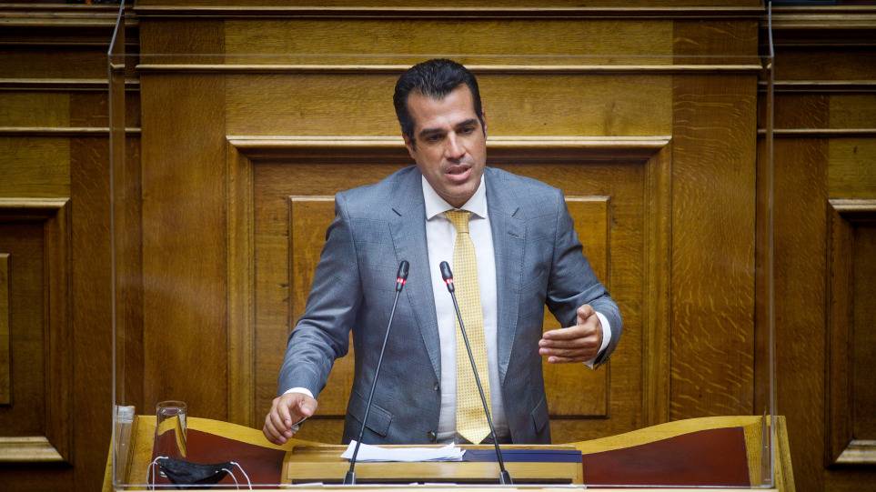 Πλεύρης: Εκτός ΕΣΥ όποιος υγειονομικός δεν εμβολιαστεί μέχρι 31 Μαρτίου