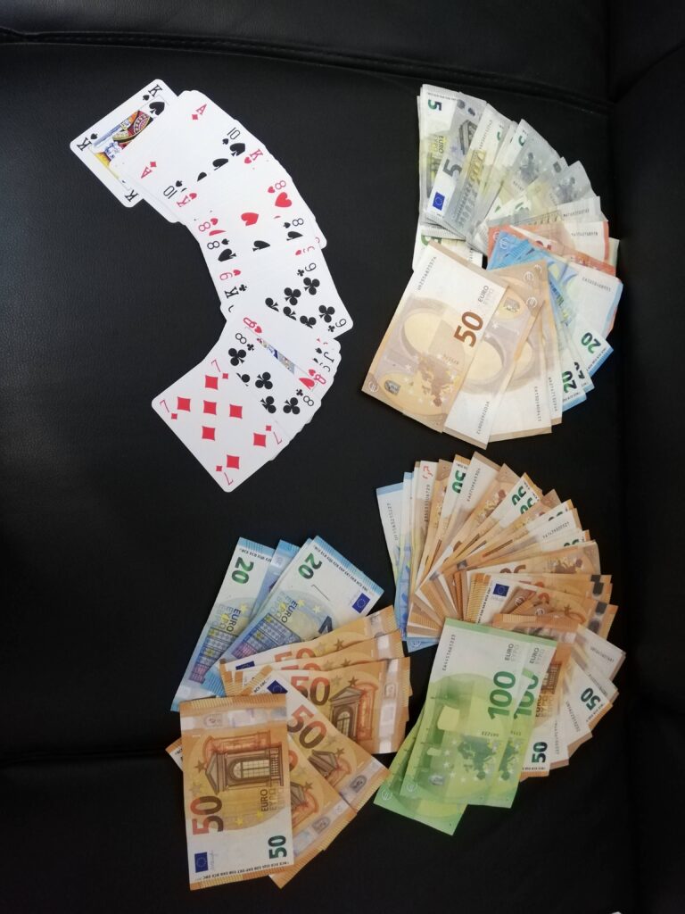 Πέλλα: Πέντε συλλήψεις για συμμετοχή σε παράνομα τυχερά παιχνίδια