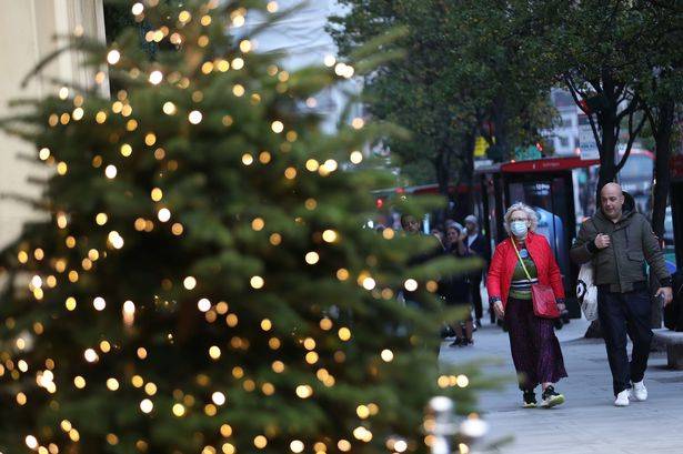 Lockdown στους εμβολιασμένους άνω των 60 που δεν έκαναν την τρίτη δόση στο επτάμηνο