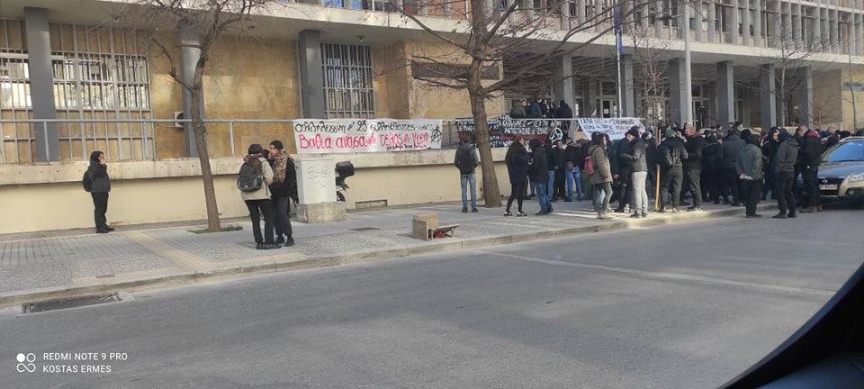 Στα δικαστήρια οι 27 συλληφθεντες αντιεξουσιαστές