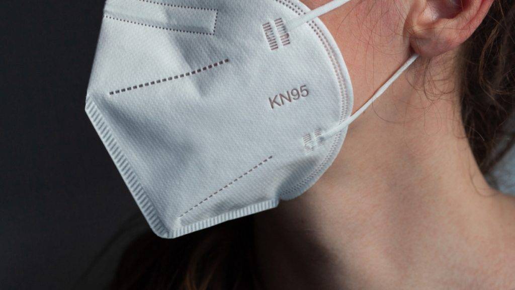 Γαλλία: Υποχρεωτική η μάσκα από 6 ετών σε δημόσιους χώρους