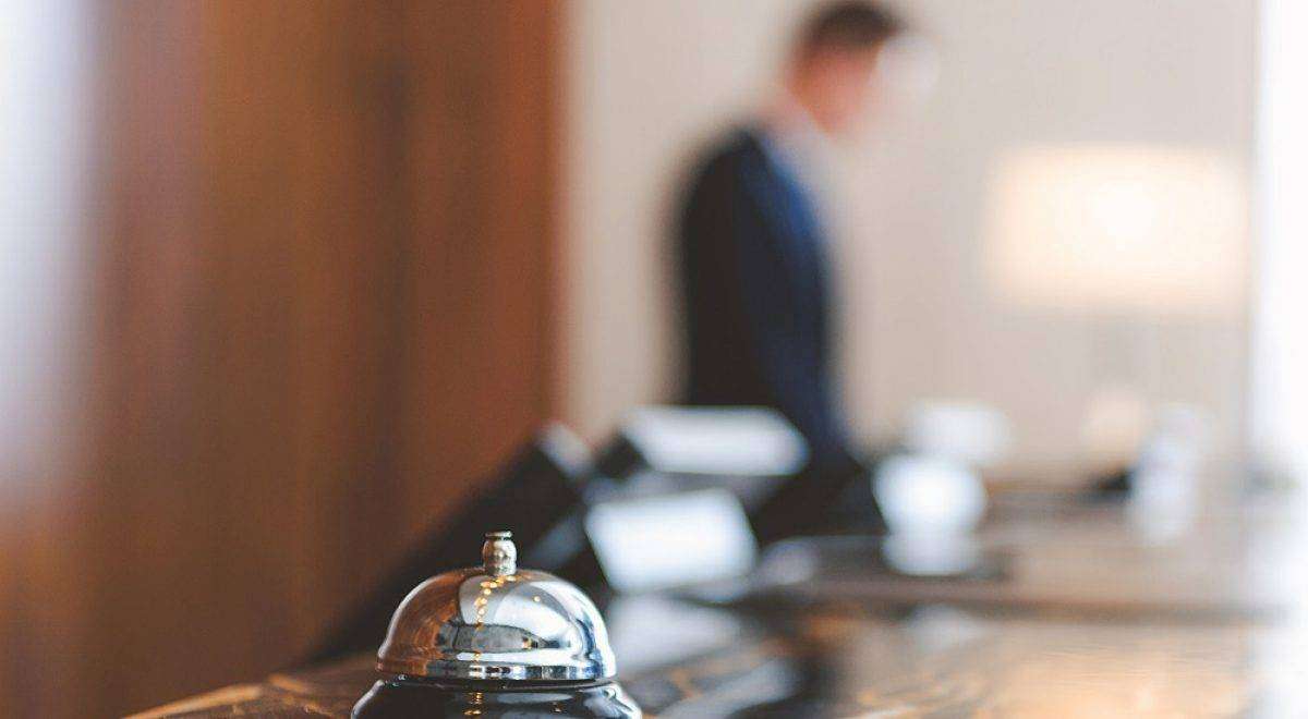 Θεσσαλονίκη: Σε μονοψήφια ποσοστά η πληρότητα των ξενοδοχείων - Αλλεπάλληλες απολύσεις - ΗΧΗΤΙΚΟ Focus FM