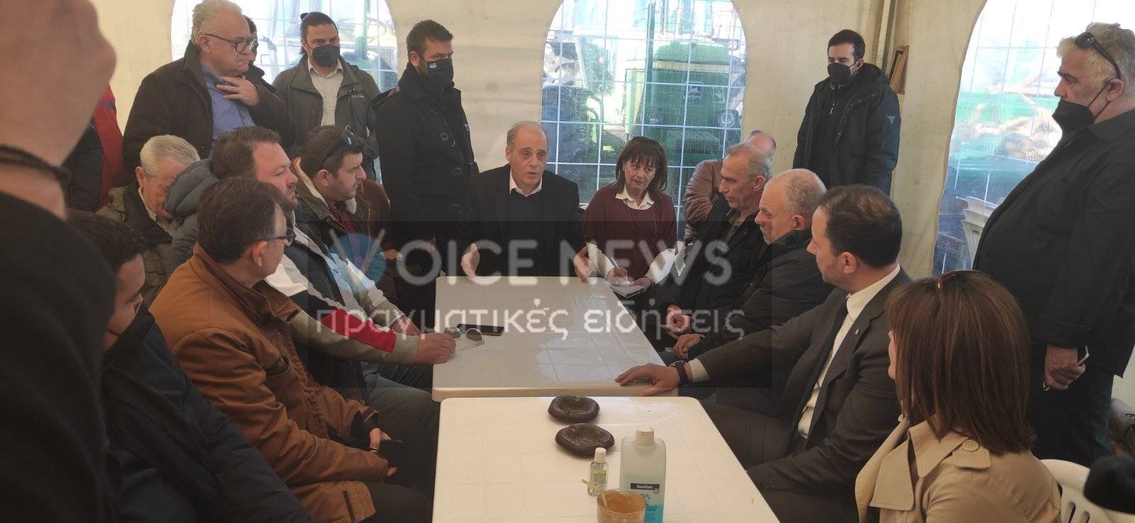 Κυριάκος Βελόπουλος από το μπλόκο της Νίκαιας: «Η πολιτεία έχει υποχρέωση να σταθεί δίπλα στον πρωτογενή τομέα»