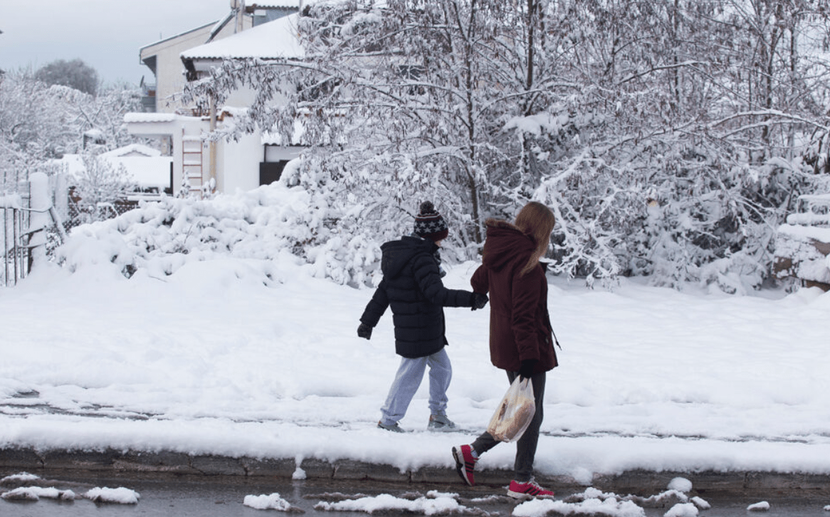Κλειστά σχολεία σε περιοχές του Δ. Λαγκαδά λόγω χιονόπτωσης