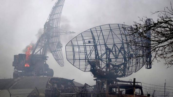 ΒΙΝΤΕΟ-Ουκρανία: Στα χέρια των Ρώσων αεροδρόμιο του Κιέβου- Πάνω από 50 Ουκρανοί νεκροί, λένε οι Ουκρανοί