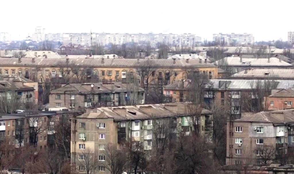 Πάνω από 100.000 άνθρωποι δεν έχουν ακόμη απομακρυνθεί από την Μαριούπολη – Ανοίγουν ανθρωπιστικοί διάδρομοι