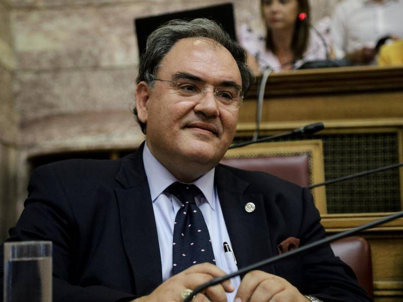 Σαρηγιάννης: “Ίσως πριν το Πάσχα να καταργηθεί το πιστοποιητικό εμβολιασμού”