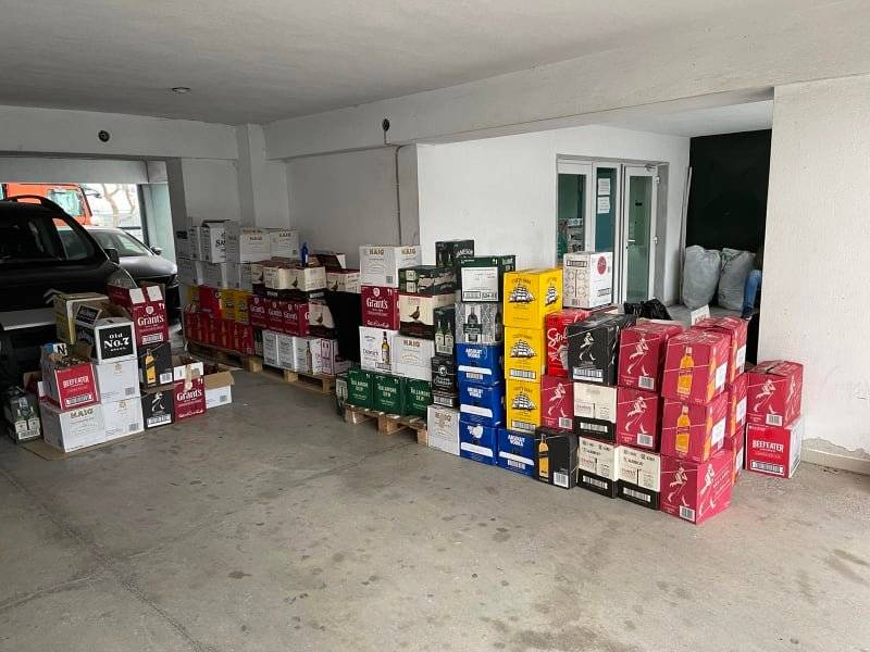 Βόρεια Ελλάδα: Συνελήφθησαν 3 άτομα για παράνομη εμπορία αλκοολούχων ποτών – Τι κατασχέθηκε (ΦΩΤΟΓΡΑΦΙΕΣ)