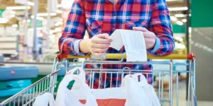 Στο 3,7% εκτινάχθηκε ο πληθωρισμός τον Αύγουστο