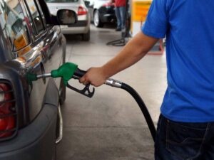 Fuel Pass: Με βάση το τελευταίο ψηφίο του ΑΦΜ θα γίνει τελικά η σειρά των αιτήσεων μετά την κατάρρευση της πλατφόρμας