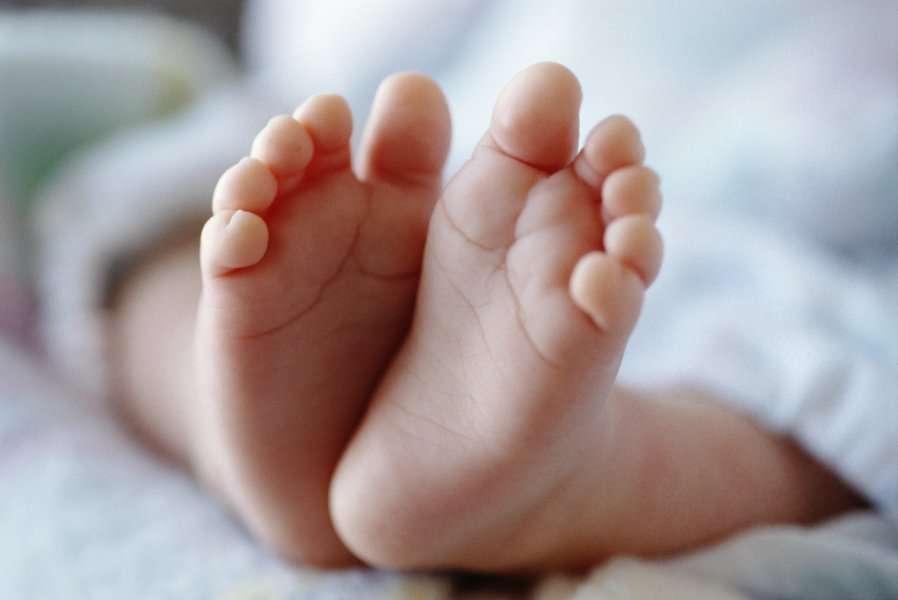 Σοκ στη Ζαχάρω Ηλείας: Βρέφος βρέθηκε νεκρό