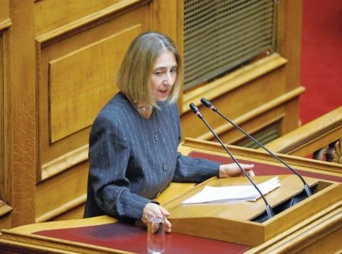 Μαρία Αθανασίου: «Η στάση τους είναι εμμονική. Επιδιώκουν να εξαντλήσουν την υπομονή των υγειονομικών, να τους εξαθλιώσουν οικονομικά, για να τους εμβολιάσουν» - Ηχητικό Focus FM