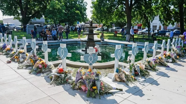 ΗΠΑ: Ξεκινούν σήμερα οι πρώτες κηδείες των θυμάτων του μακελειού στην πόλη Ουβάλντε