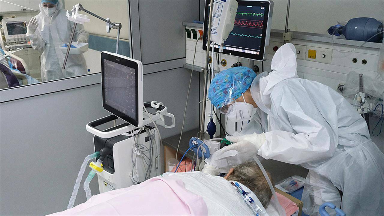 Οι εμβολιασμένοι στις ΜΕΘ περισσότεροι από τους ανεμβολίαστους - Επίσημα στοιχεία