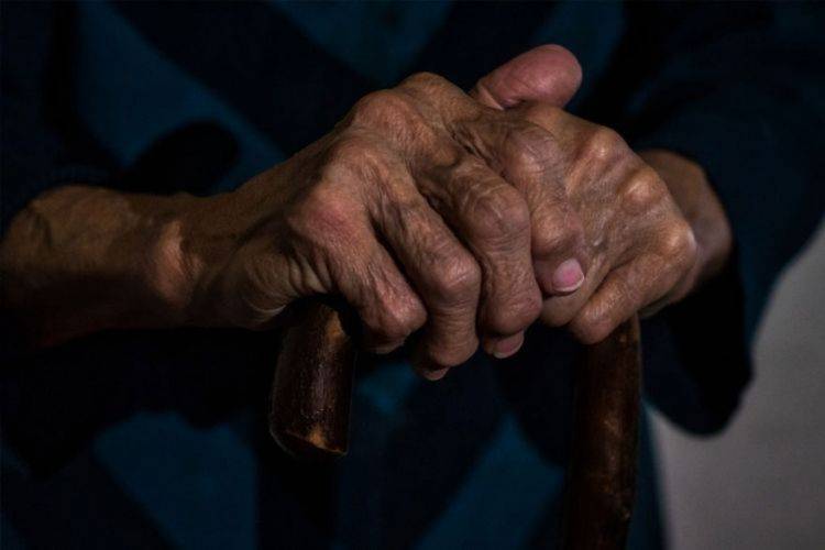 Πάτρα: Λήστεψαν ηλικιωμένο σε αναπηρικό καροτσάκι