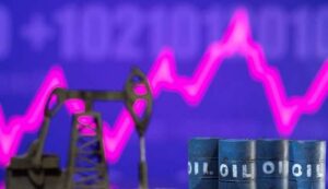 10% πάνω η τιμή του αμερικανικού πετρελαίου μετά τη δήλωση του Ντόναλντ Τραμπ για συνέχιση του πολέμου «μέχρι να παραδοθεί άνευ όρων το Ιράν»