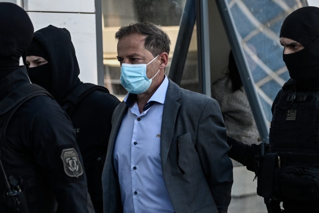Την ενοχή Λιγνάδη για τρεις βιασμούς προτείνει ο εισαγγελέας