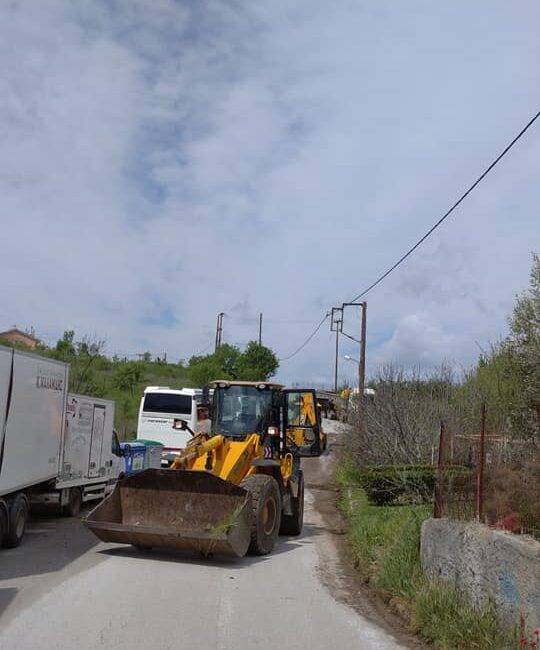 Δ. Θέρμης: Εργασίες συντήρησης πρασίνου και αγροτικών δρόμων στην Κοινότητα Σουρωτής