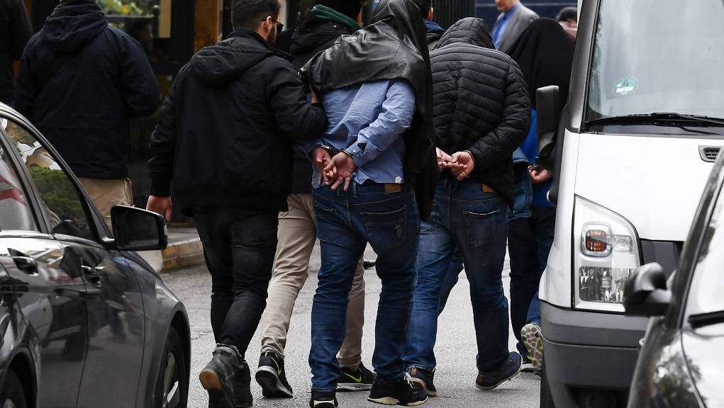 Θεσσαλονίκη: Εξαρθρώθηκε σπείρα που με ακάλυπτες επιταγές και πλαστά έγγραφα απέσπασε από επιχειρηματίες πάνω από 2,5 εκατ. ευρώ