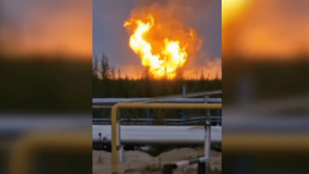 ΒΙΝΤΕΟ: Φωτιά στο μεγαλύτερο κοίτασμα φυσικού αερίου στη Ρωσία – Gazprom: “Δεν επηρεάστηκε η παραγωγή”