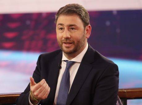 Μηνυτήρια αναφορά του Ν. Ανδρουλάκη στον Άρειο Πάγο για παρακολούθηση του τηλεφώνου του