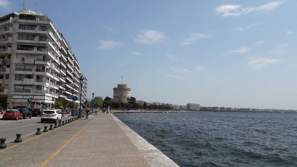 Καιρός: Υψηλές θερμοκρασίες σε όλη τη χώρα – Πού θα εκδηλωθούν καταιγίδες
