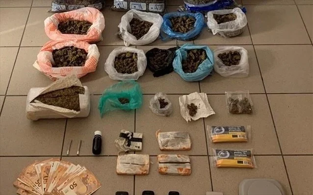 Καλαμάτα: Συνελήφθησαν δύο άνδρες με περισσότερα από πέντε κιλά κάνναβης