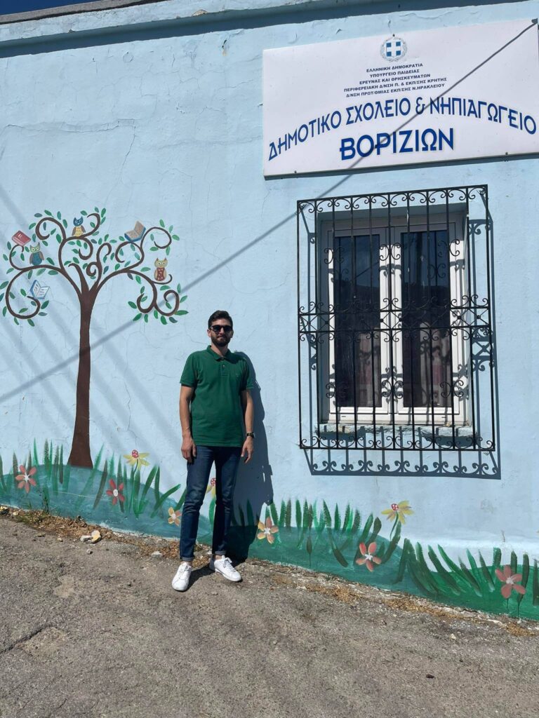 Ο εκπαιδευτικός της χρονιάς ζωντανά στην εκπομπή του Γιάννη Μπέκα την Τετάρτη 3 Αυγούστου 21:00 – 22:00 