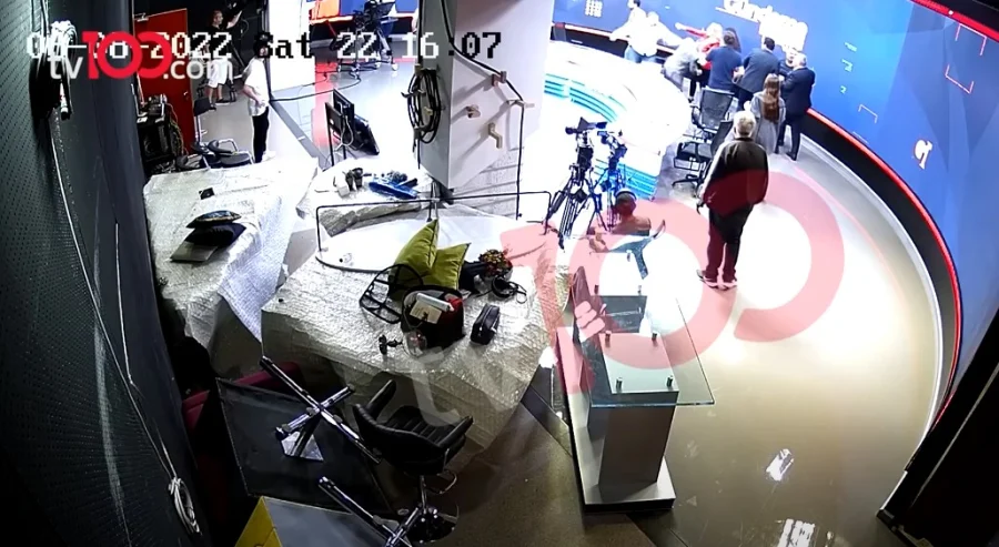 Τουρκία: Βουλευτής και ο σωματοφύλακάς του πλάκωσαν στο ξύλο δημοσιογράφο σε ζωντανή εκπομπή