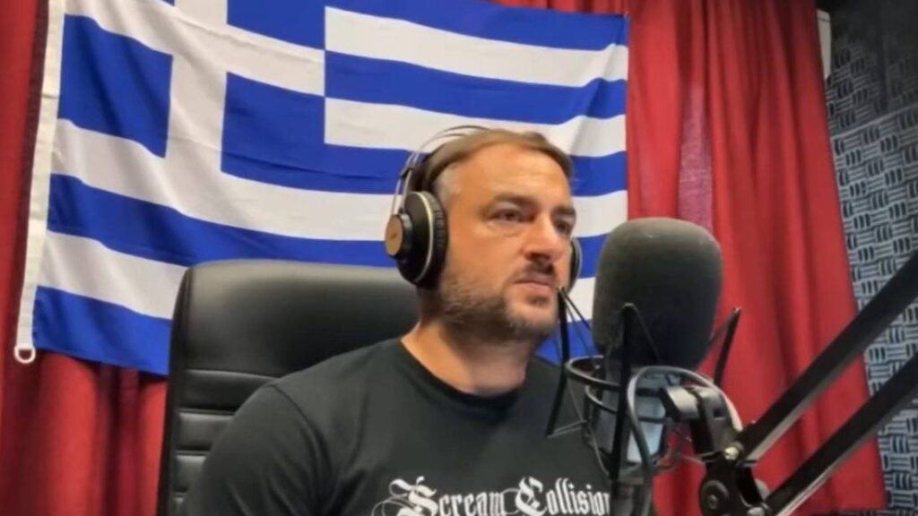 ΒΙΝΤΕΟ – Focus FM 103.6: Υγειονομικός σε αναστολή μαζεύει ροδάκινα για να ζήσει 