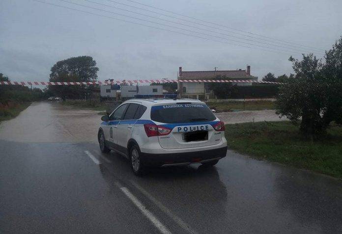 Χαλκιδική: Διακόπηκε η κυκλοφορία των οχημάτων λόγω έντονης βροχόπτωσης – Δείτε σε ποιο σημείο