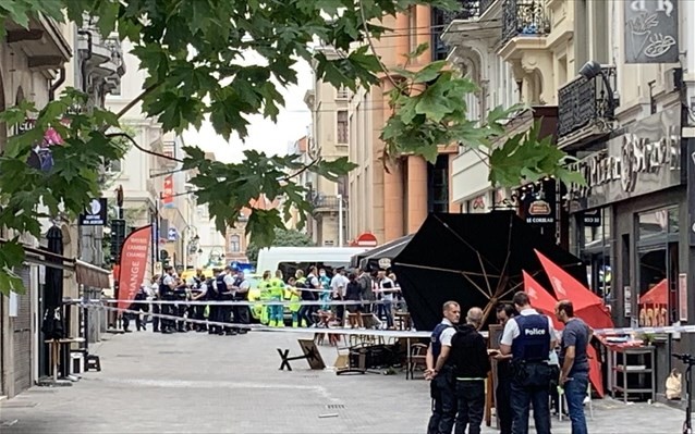 Βαν έπεσε σε καφετέρια στις Βρυξέλλες – Έξι τραυματίες