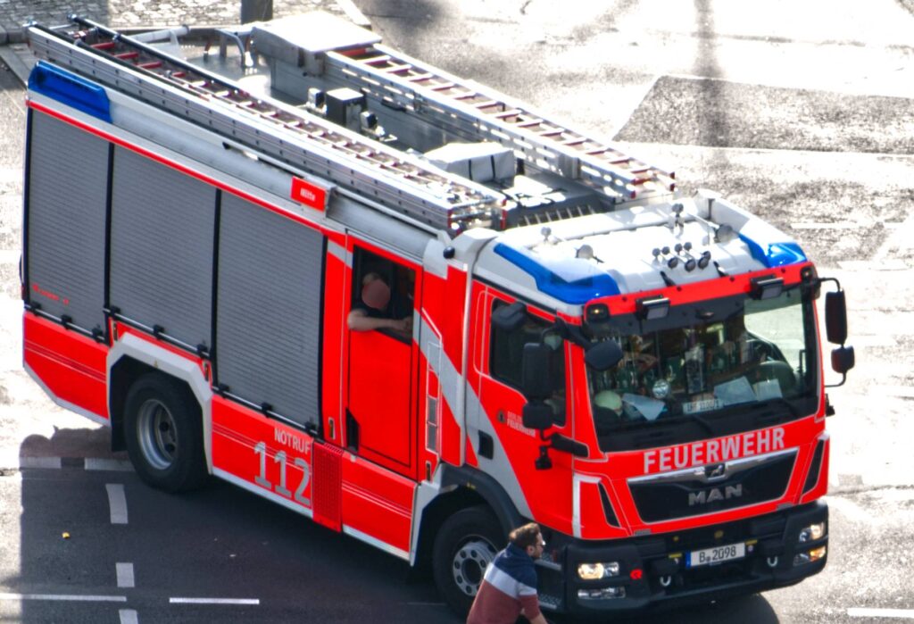 Δασική πυρκαγιά στο Βερολίνο έπειτα από έκρηξη σε αποθήκη πυρομαχικών