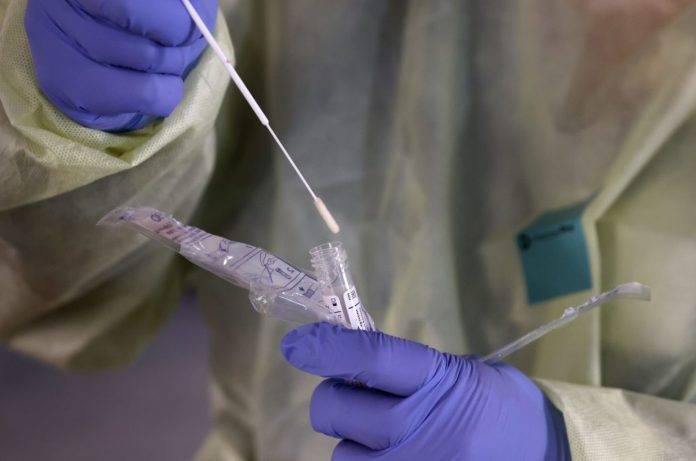 Εκπαιδευτικοί: Δωρεάν rapid test και στους ανεμβολίαστους εκπαιδευτικούς