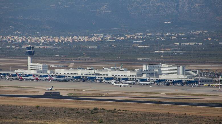 Ελευθέριος Βενιζέλος: Εργαζόμενος πέθανε ενώ έκανε εργασίες κάτω από αεροσκάφος