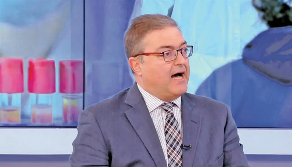 Βασιλακόπουλος: Οι ανεμβολίαστοι δάσκαλοι να σταματήσουν να διδάσκουν – ΒΙΝΤΕΟ