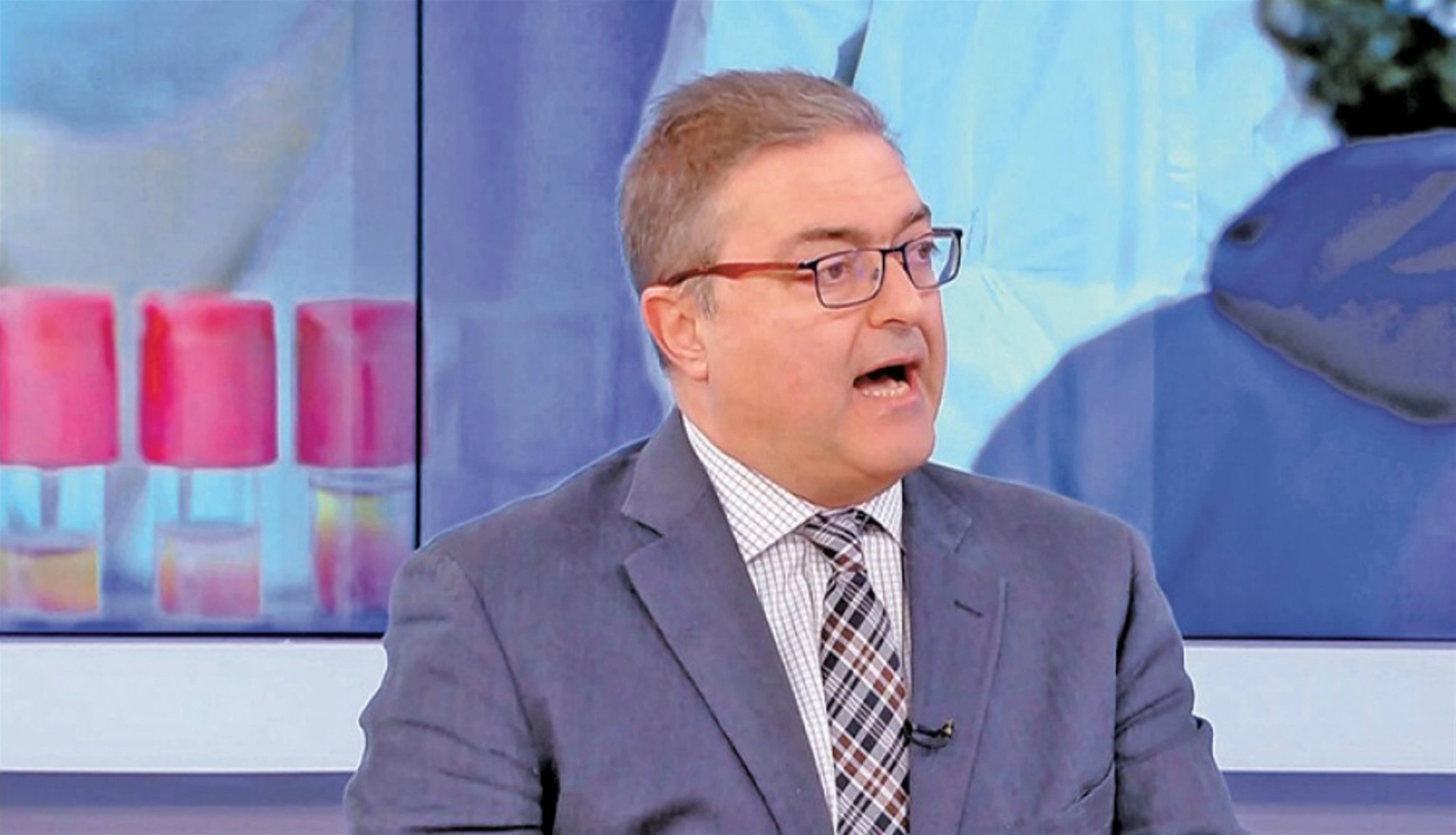 Βασιλακόπουλος: Οι ανεμβολίαστοι δάσκαλοι να σταματήσουν να διδάσκουν – ΒΙΝΤΕΟ