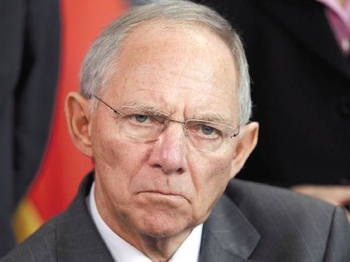 “Δεύτερο πουλόβερ, κεριά και σπίρτα” η συμβουλή Σόιμπλε για τον χειμώνα που έρχεται