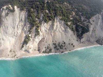 Λευκάδα: Αγνοείται ζευγάρι ηλικιωμένων- Φόβοι ότι “έπεσε” σε γκρεμό