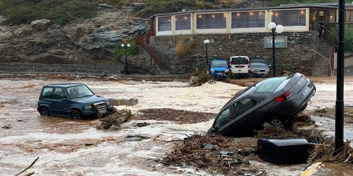 ΒΙΝΤΕΟ - Κακοκαιρία: Κορυφώνεται η αγωνία για την αγνοούμενη στην Αγία Πελαγία - Μετρά τις «πληγές» της η Κρήτη