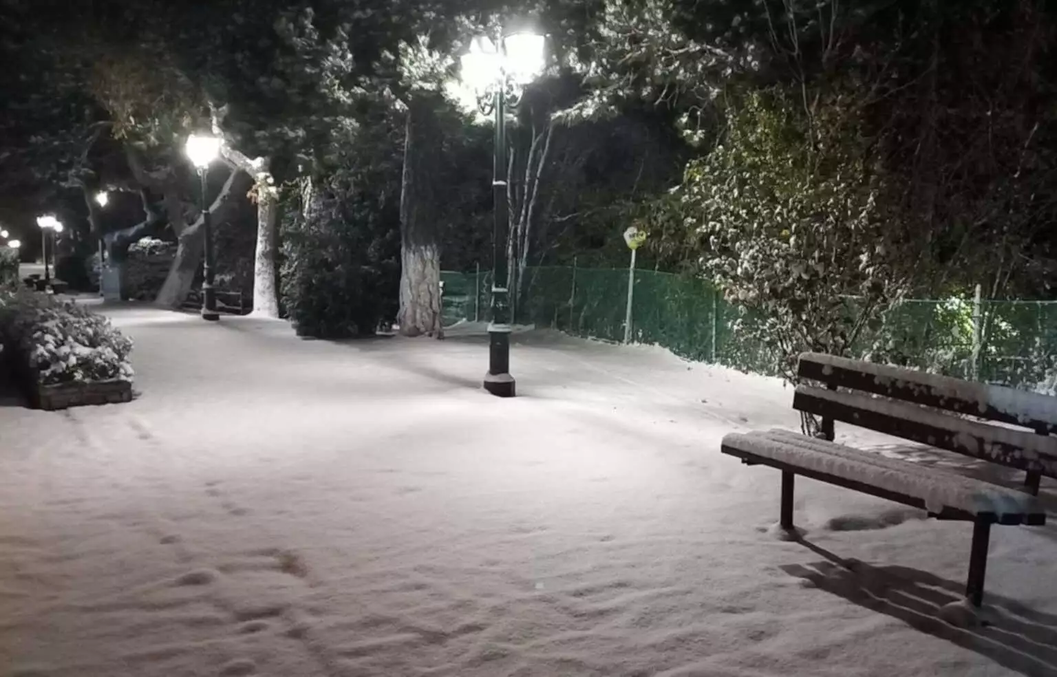 Έπεσαν τα πρώτα χιόνια - Που χρειάζονται αλυσίδες