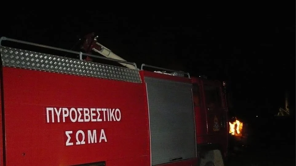 Θεσσαλονίκη: Eμπρησμός η φωτιά σε Ι.Χ στην Καλαμαριά – Χειροπέδες σε 55χρονη
