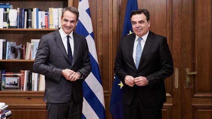 Κυρ. Μητσοτάκης: Κουβέντες του αέρα τα περί επαναδιαπραγμάτευσης του Ταμείου Ανάκαμψης με ένα νόμο και ένα άρθρο