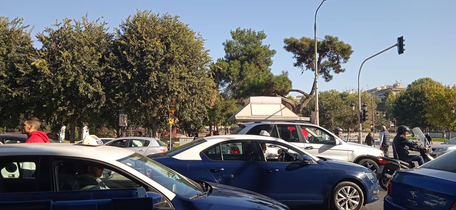Θεσσαλονίκη: Κυκλοφοριακό «έμφραγμα» το πρωί στο κέντρο της πόλης