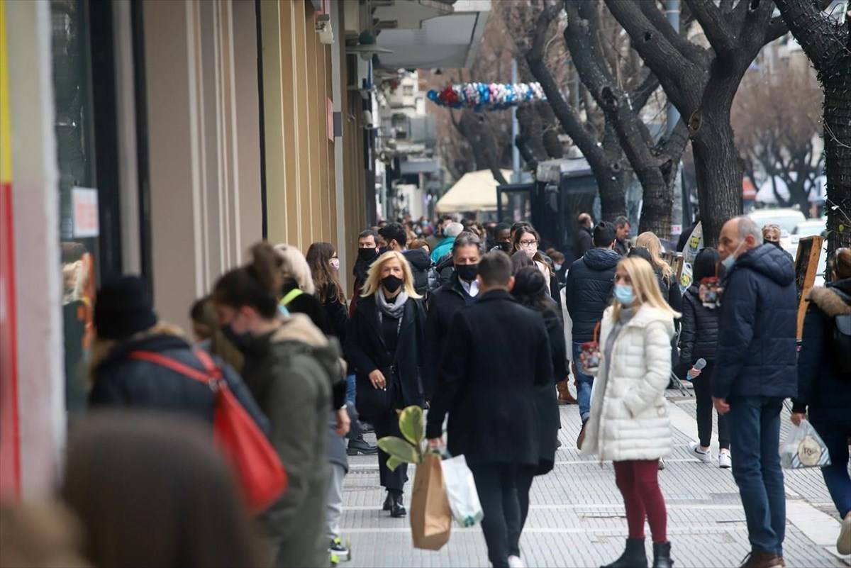 Ανοιχτά σήμερα τα εμπορικά καταστήματα