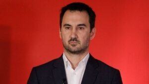 Ο Αλέξης Χαρίτσης παραιτήθηκε από την ηγεσία της Νέας Αριστεράς