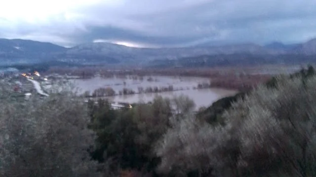Θεσπρωτία: Πλημμύρισε ο κάμπος Φιλιατών από υπερχείλιση του Καλαμά